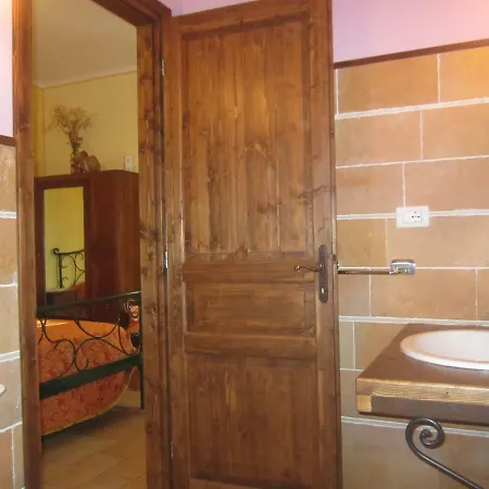 בית חווה Fattoria Bertaccini צ'זנה